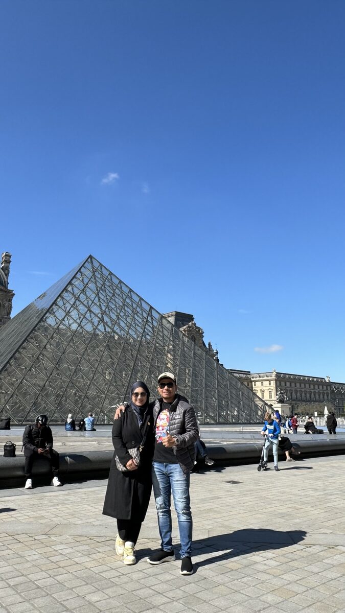 Abdul Rauf di Louvre, Paris